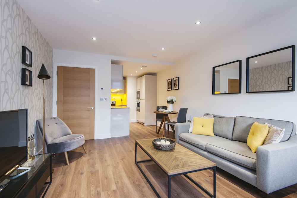 Twyne House Apartments