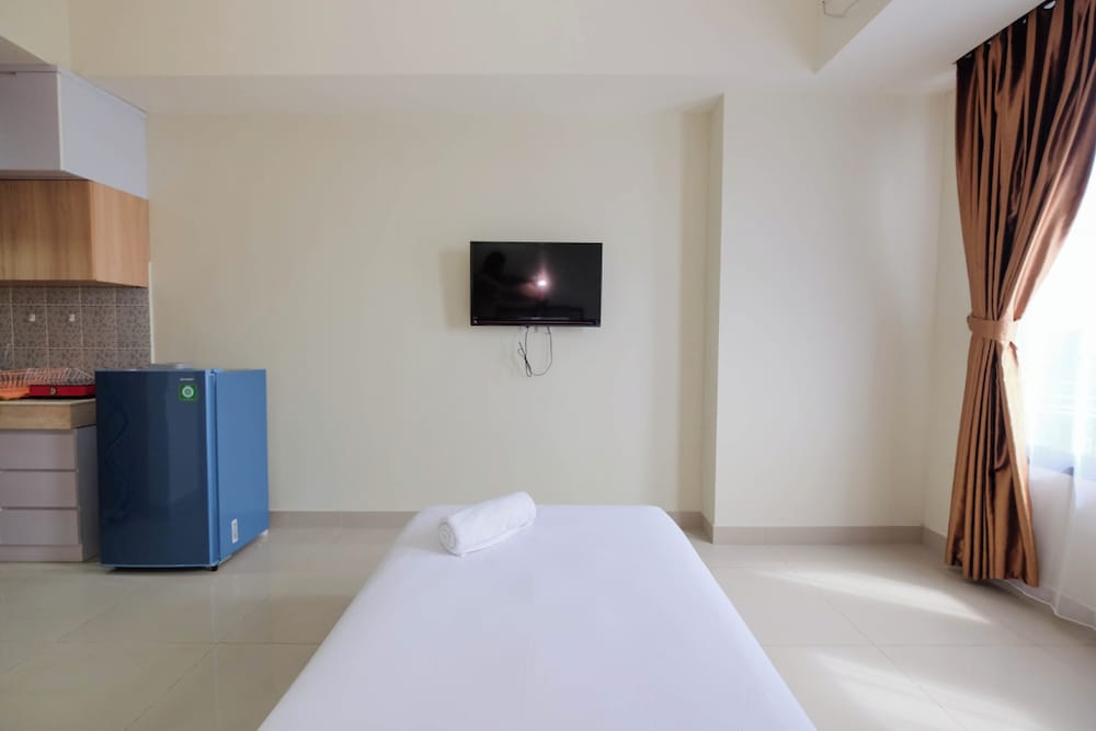Warm And Cozy Studio At Evenciio Margonda Apartment