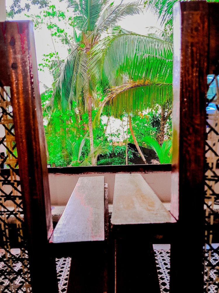 Aquabliss Resort & Villa