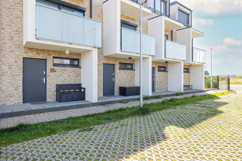 Three-level Rewal Apartment by Renters