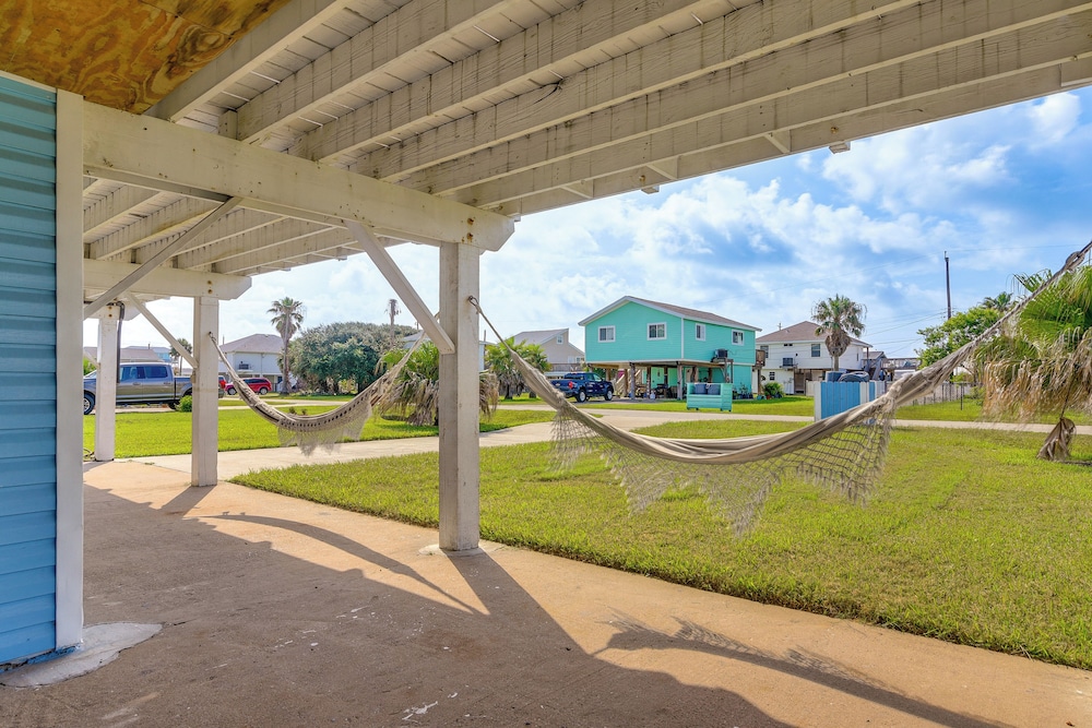 Walk to Beach & State Park: Texas Gulf Coast Home view 5