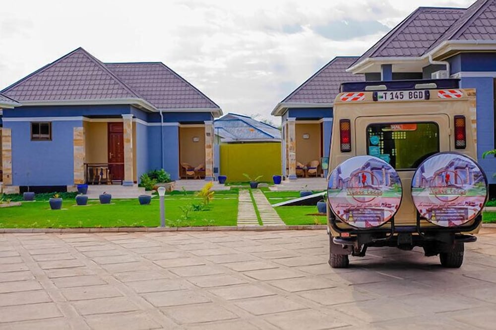 Ngare Lodge