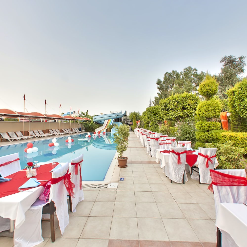 Lims Bona Dea Beach Hotel – All Inclusive