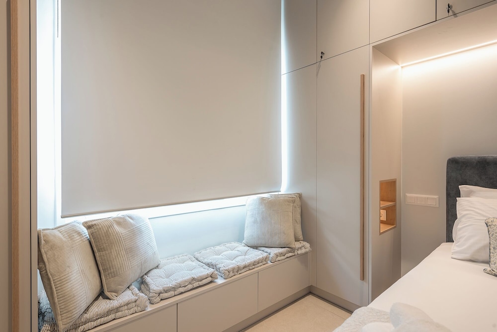 Exclusive Suite by Cloudkeys