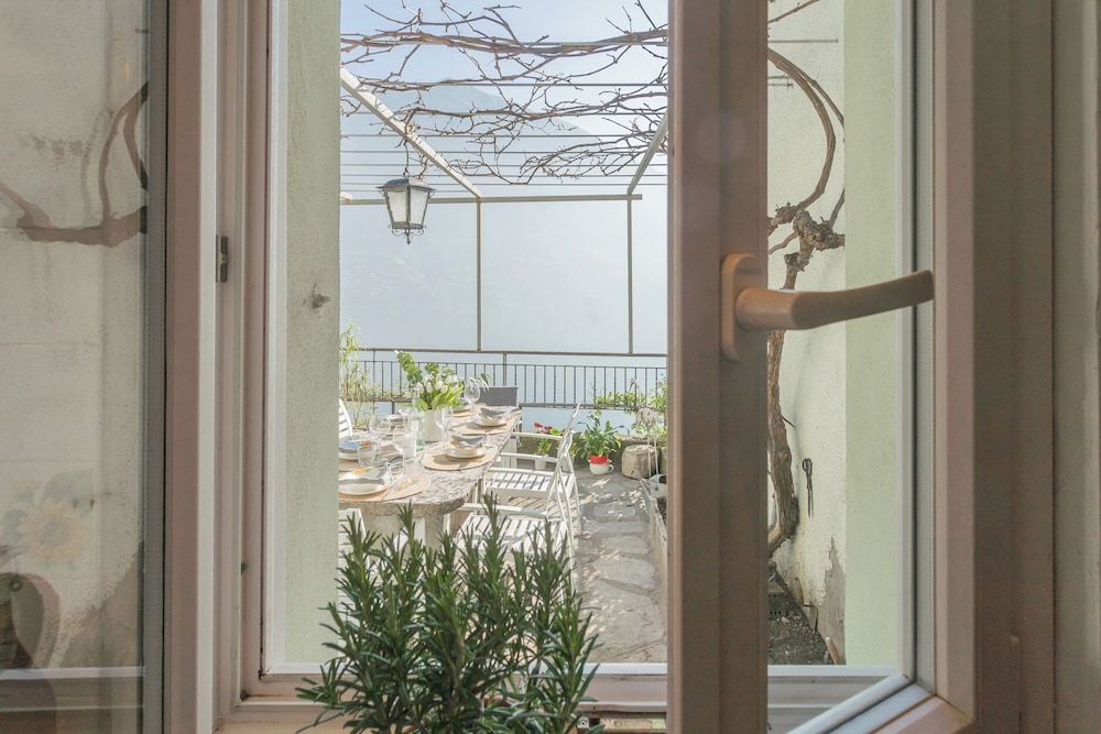 Giuliano's House - Amazing Lake View by Rent all Como