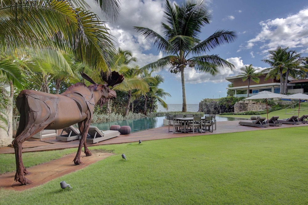 Clifftop Icon of Caribbean Luxury