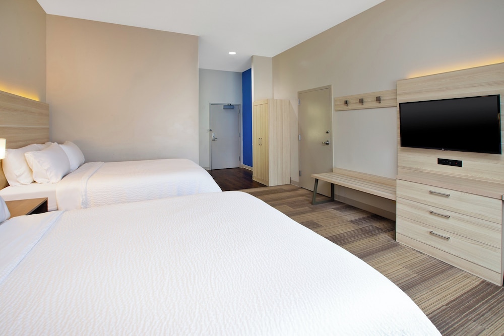 Athens Vacations - Holiday Inn Express Hotel  Suites Athens, an IHG Hotel - Property Image 39