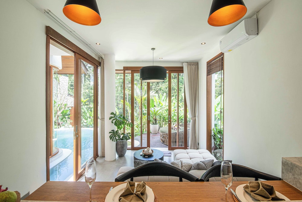 Chic 1BR Villa Serene Jungle Escape, Ubud