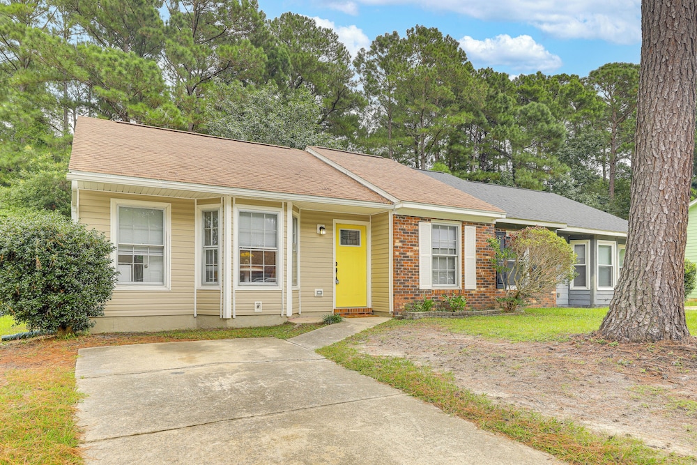 Jacksonville Home By Camp Lejeune, Beaches & More!