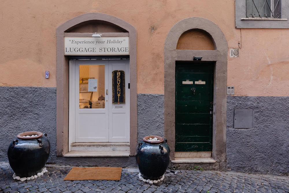 Navona Home