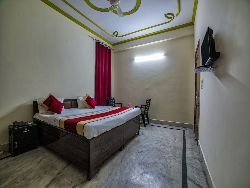 OYO 14246 Onella Rooms