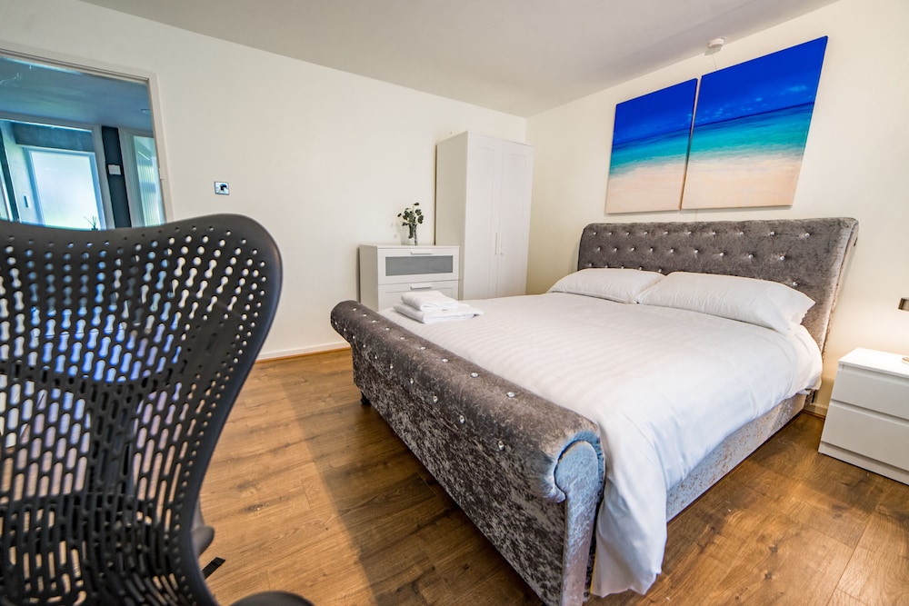 The Whetstone exclusive oasis view 2