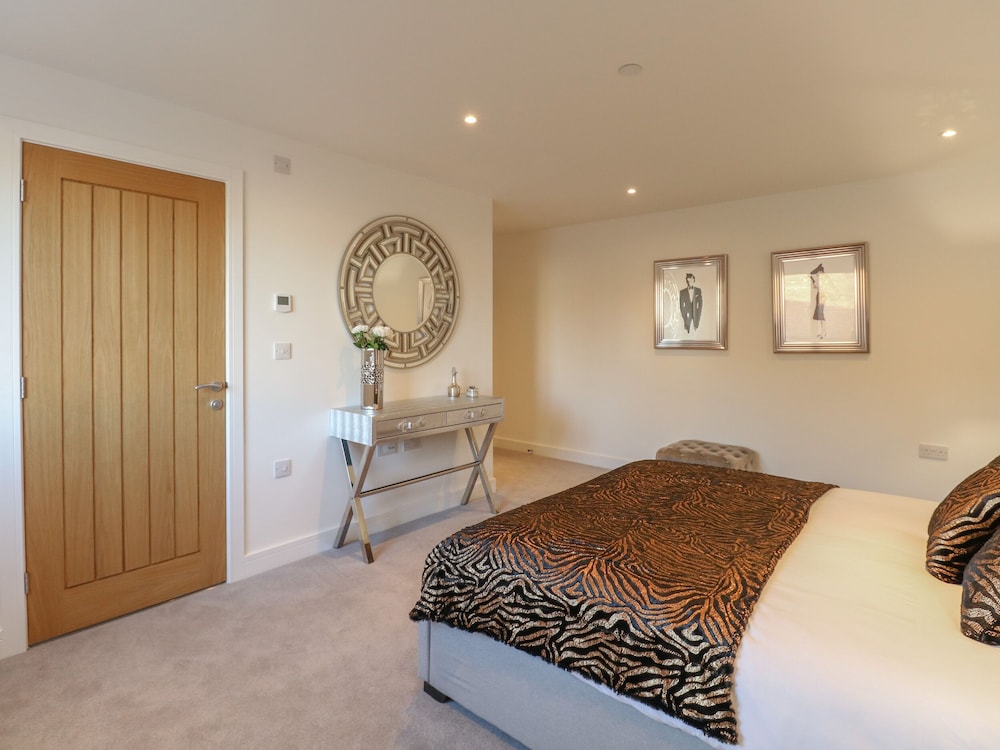 Harbourside Haven Apartment 4