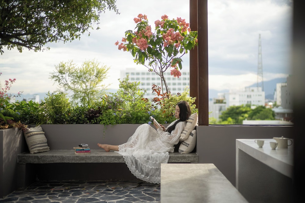 Wazen Retreat Villa Da Nang