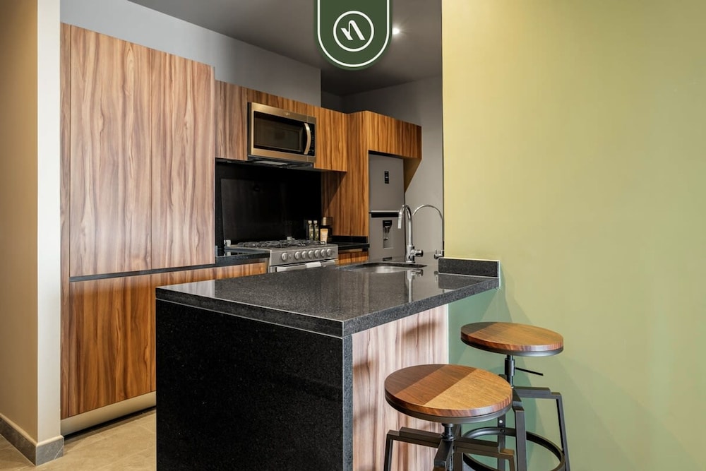 Amazing 1 BR Condo in Reforma - Pool - Gym - King