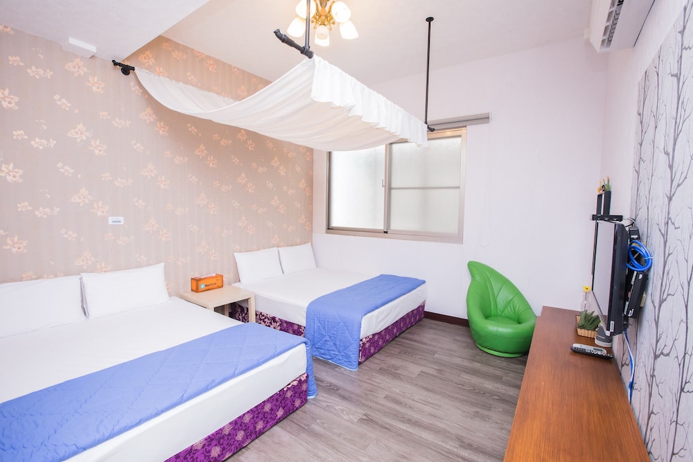Snug Nine Inn