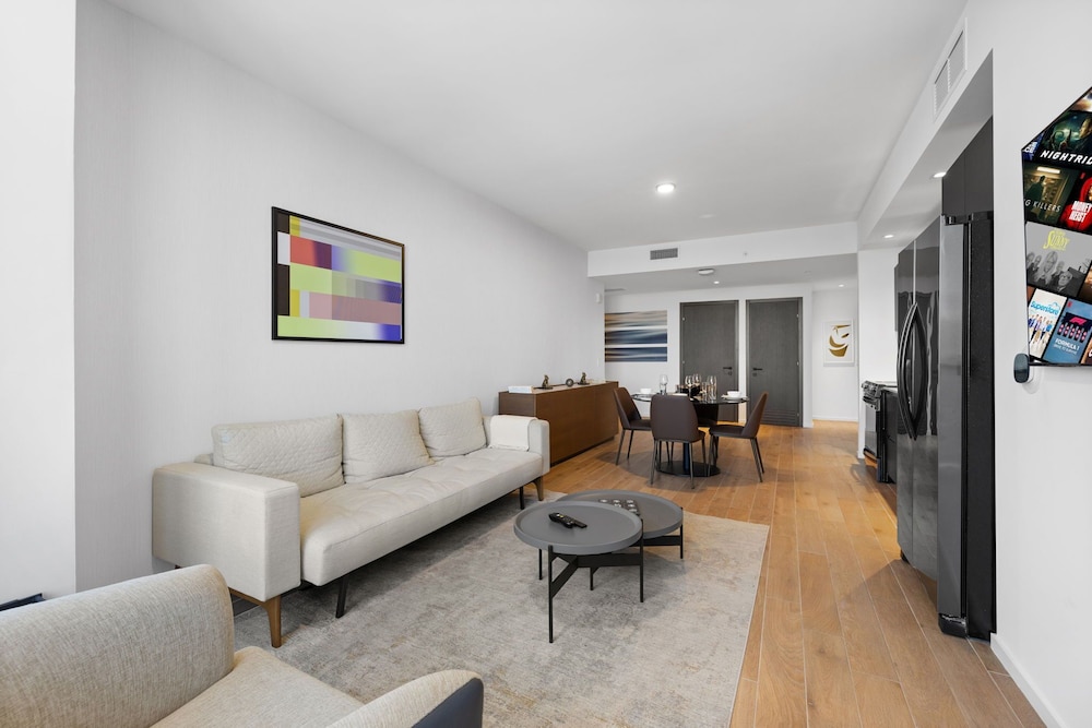 Stylish Downtown Miami Condo with Views