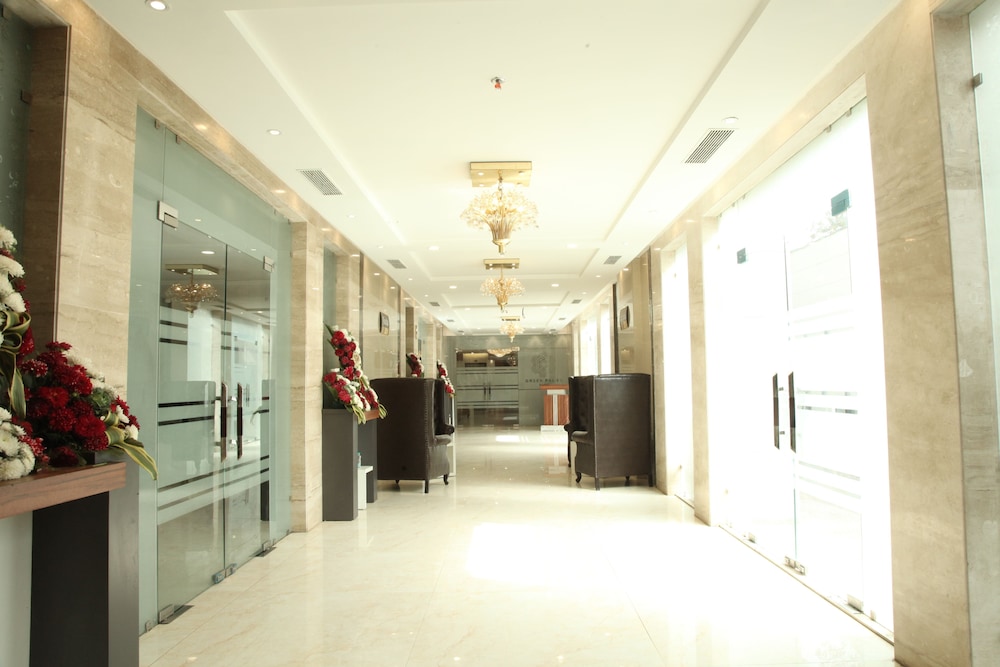 Green Palms Hotel