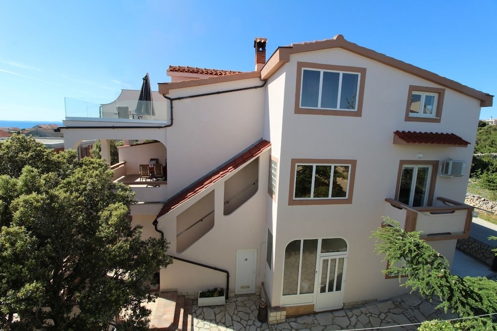 Mare-200 m From the Beach - A3 view 5