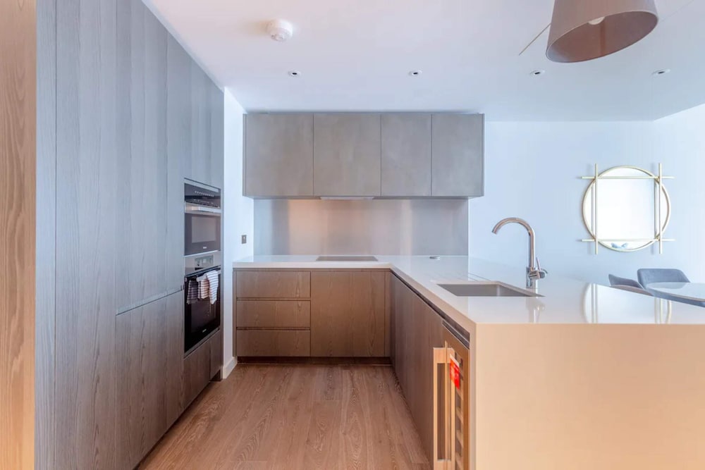 Luxurious 2 Bedroom Flat by the River Thames - Vauxhall