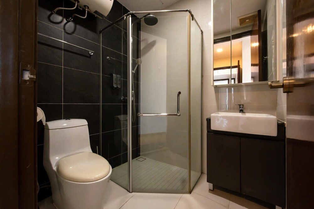 Comfy 3BR Apt in Danga Bay, Free Parking, Sea View
