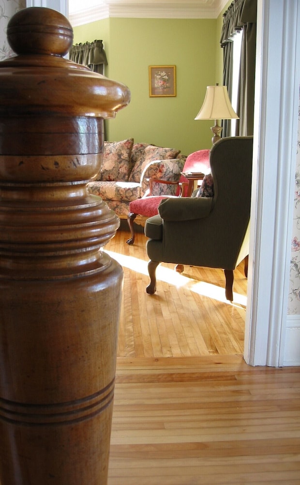 Louisbourg Heritage House view 3