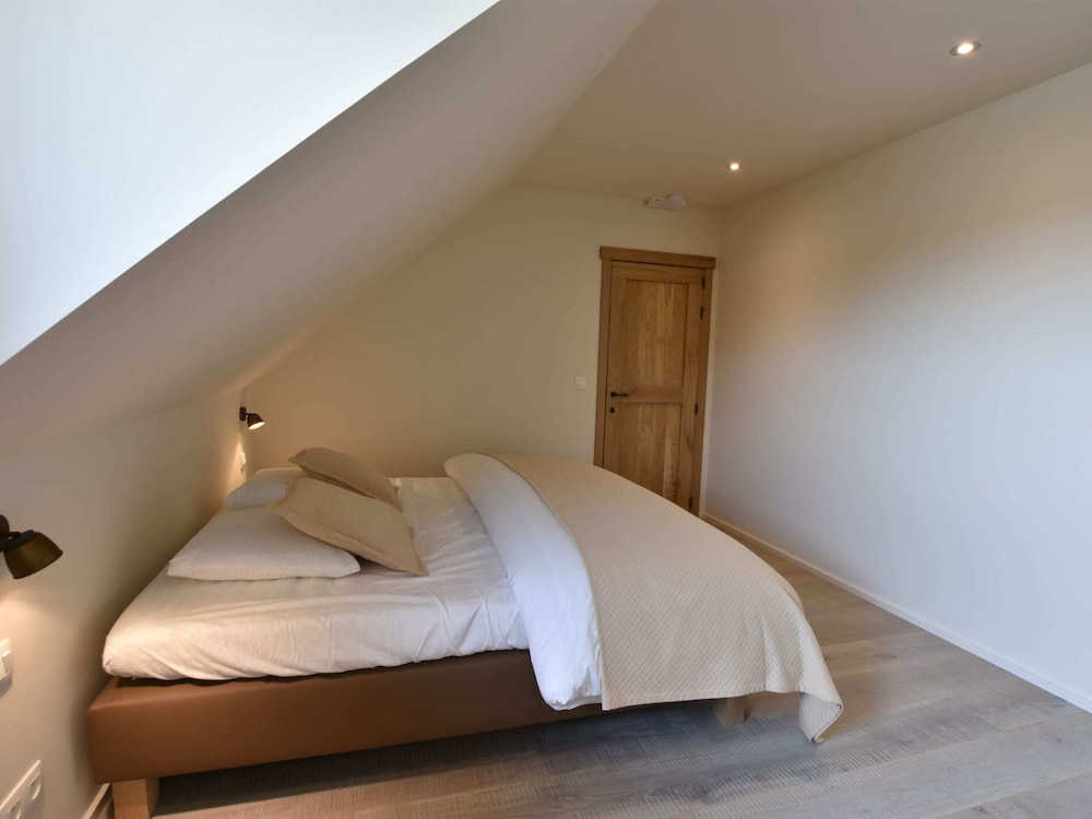 Beautiful Holiday Home With Terrace, Garden view 2