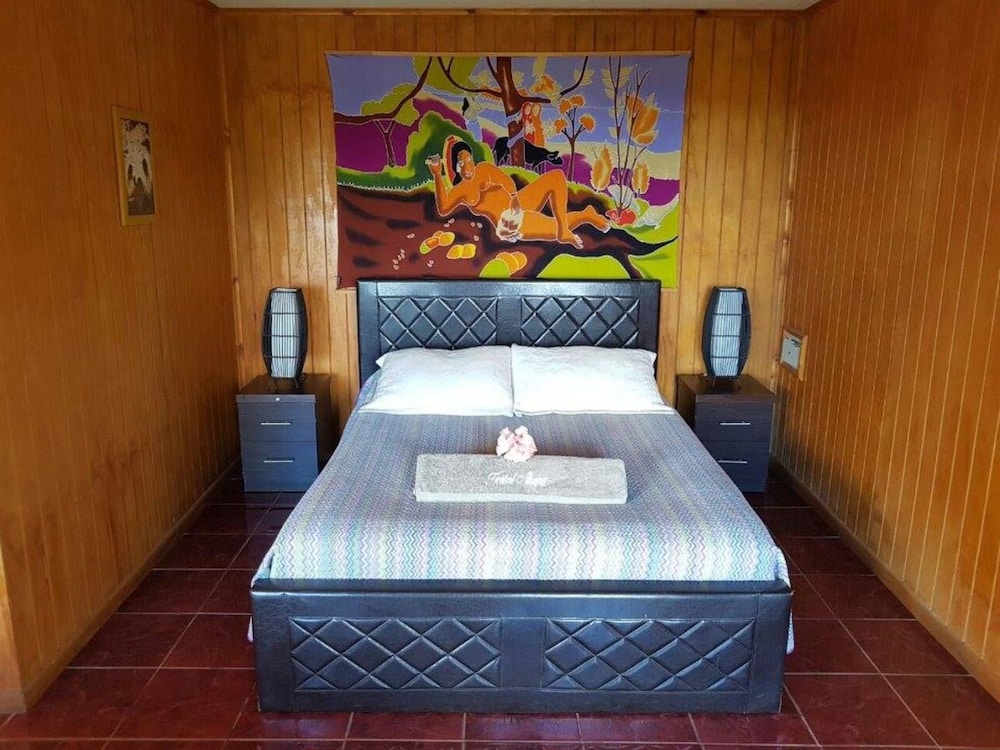 Hostal Akapu view 5