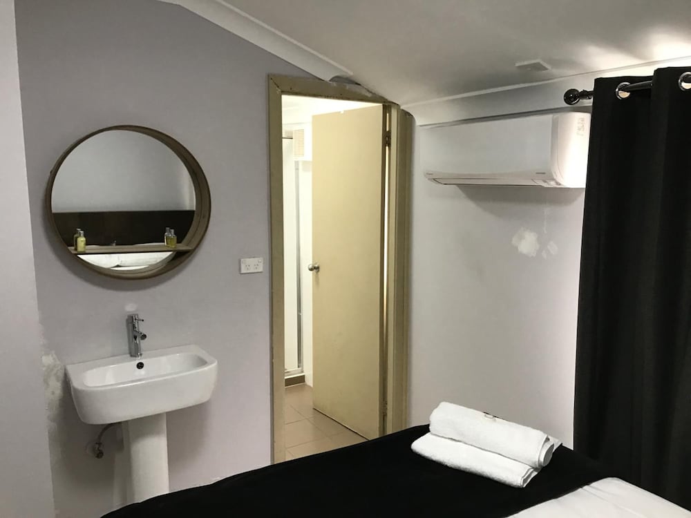 Potts Point Vacations - The King'S Hotel Sydney - Property Image 10