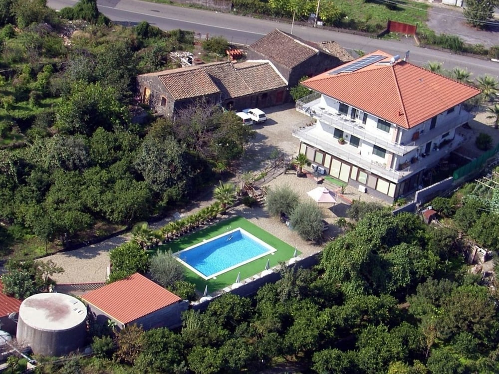 Villa in Sicily With Etna View and Pool