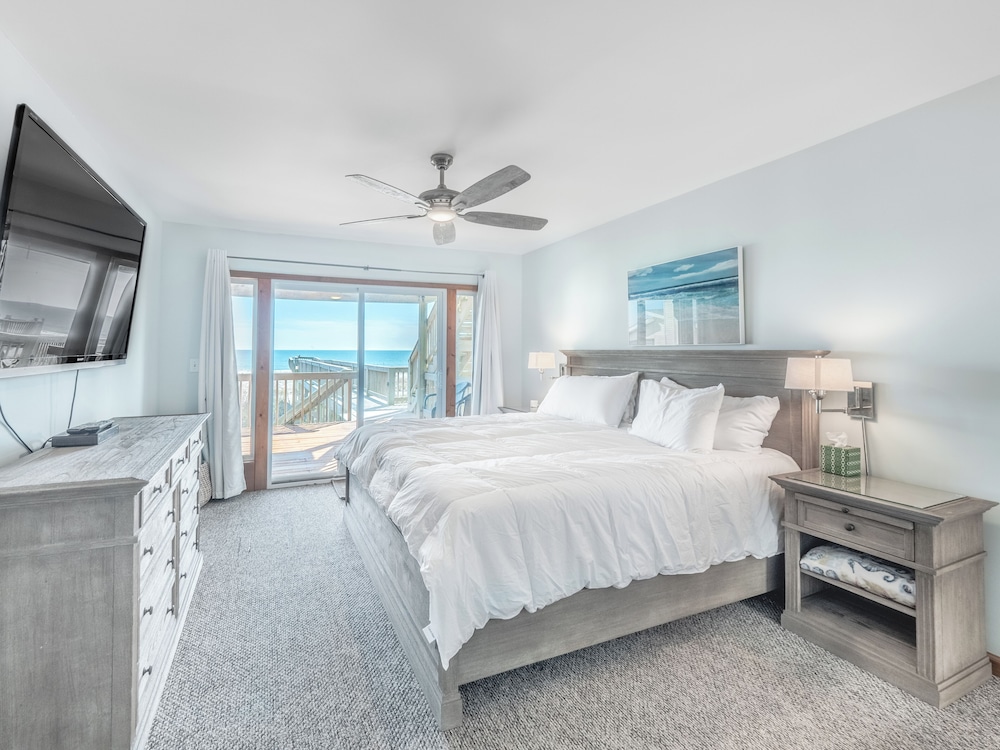 Paradise Palms by Topsail Realty