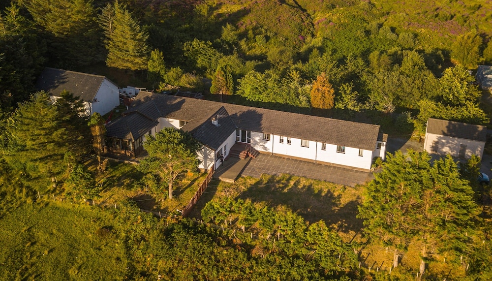 Loch Eyre House