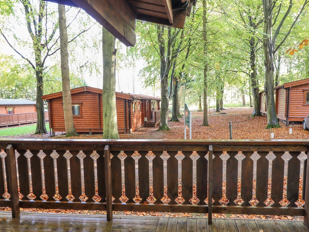 Leafy Hollow Lodge