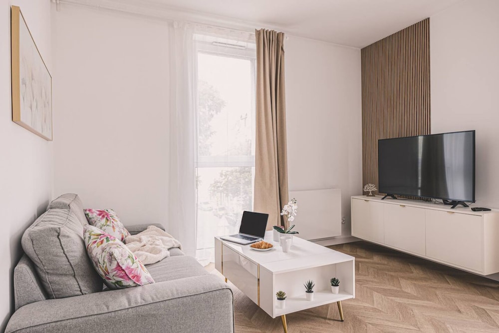 Blanco in Bydgoszcz With 1 Bedrooms and 1 Bathrooms