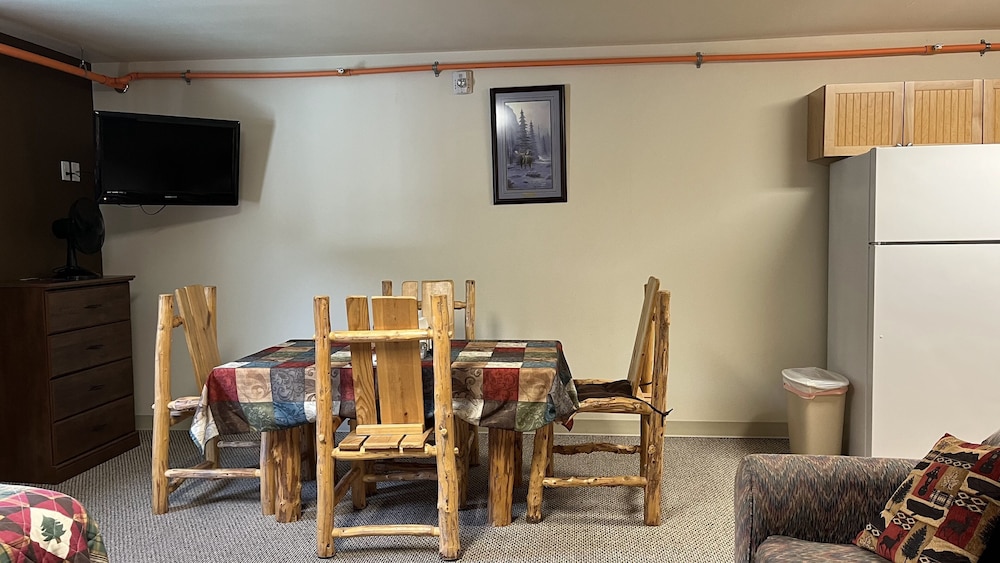 Denali Rainbow Village RV Park and Motel
