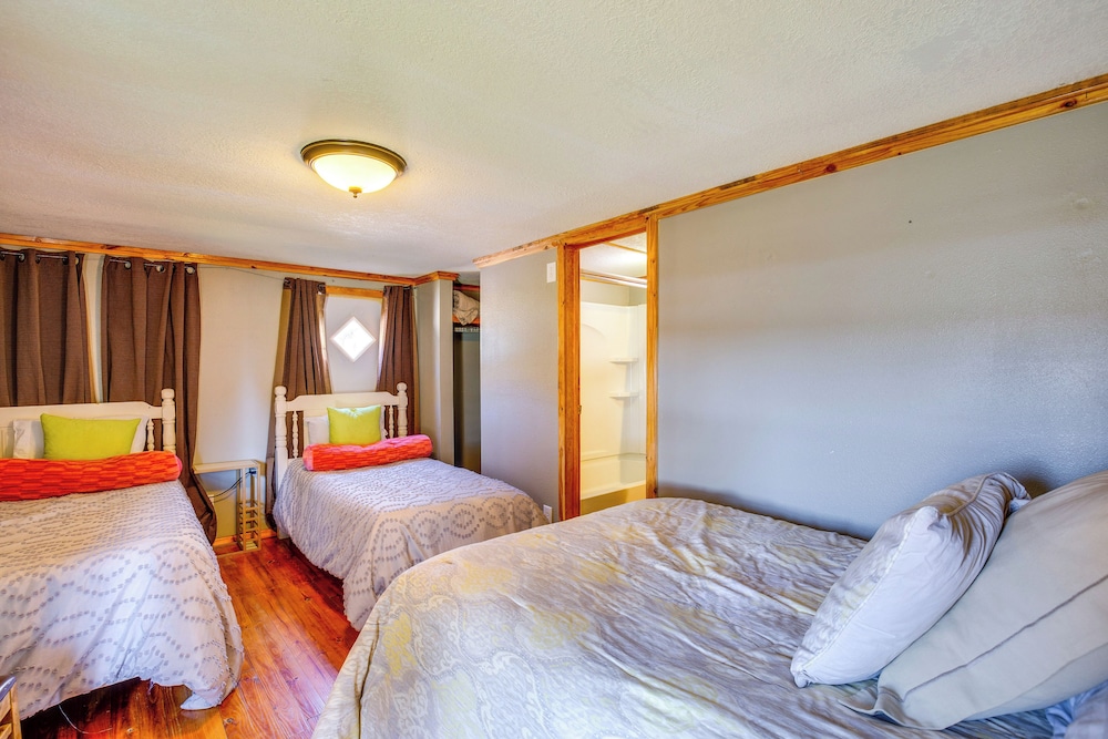 Lakefront Texas Gem w/ Indoor Pool & Water Access
