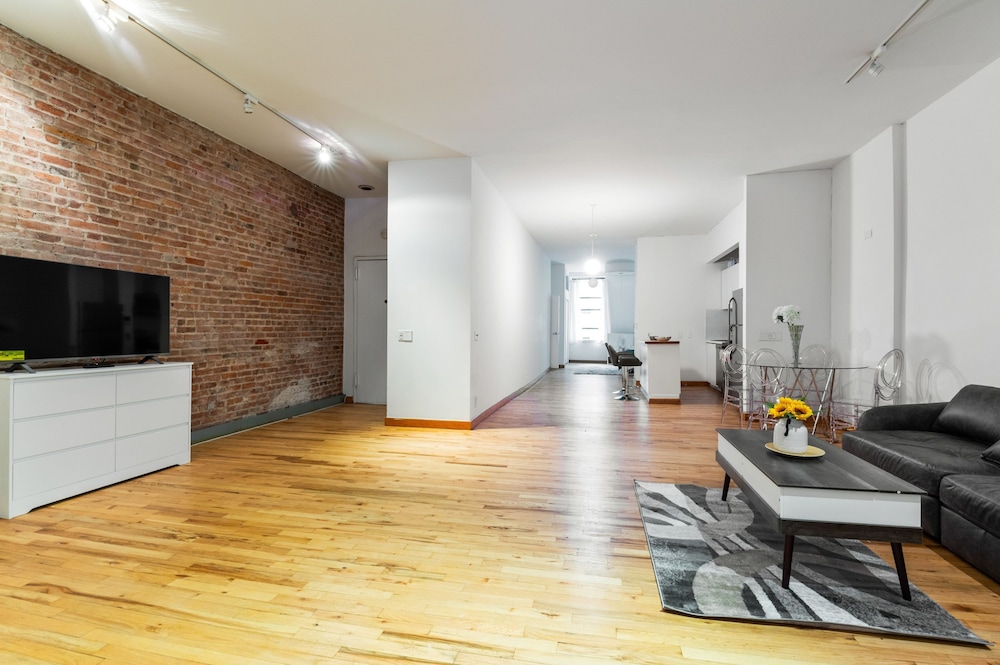 XL Prime Tribeca Furnished Loft
