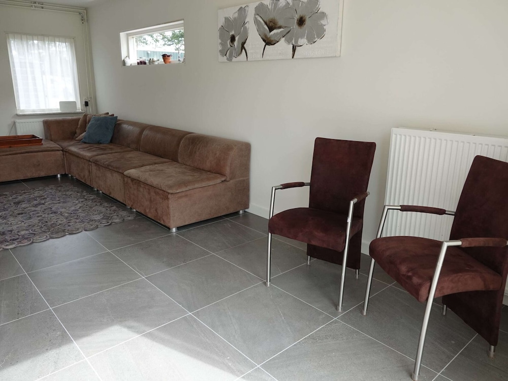 Holiday Home Near Oosteruine Lake & North Sea