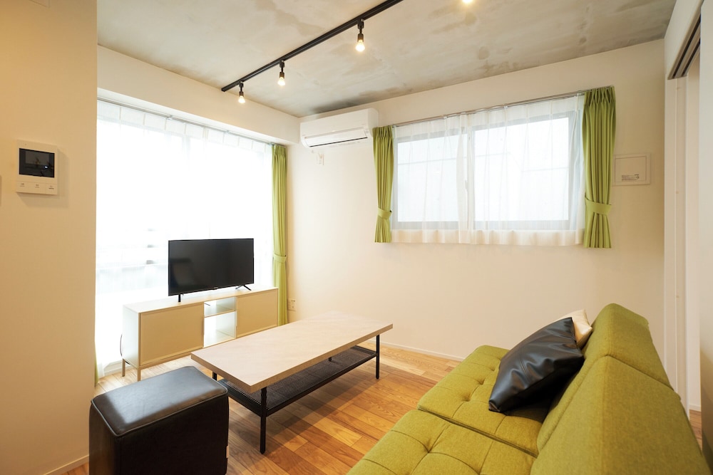 Frontier Comfort Kita-Ikebukuro by Tranova