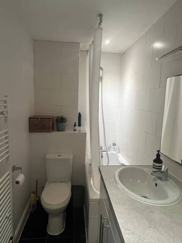 Beautiful 1BD Flat With Garden - Kentish Town