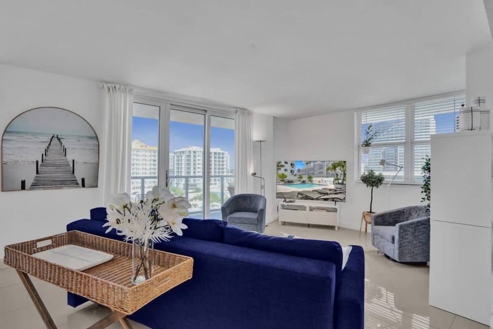 Boutique Luxury 2Br 2Ba Beach Intercostal View