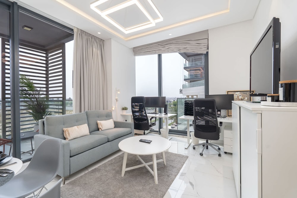 Cool 1-bedroom Apartment at The Pinnacle in Dubai Hills