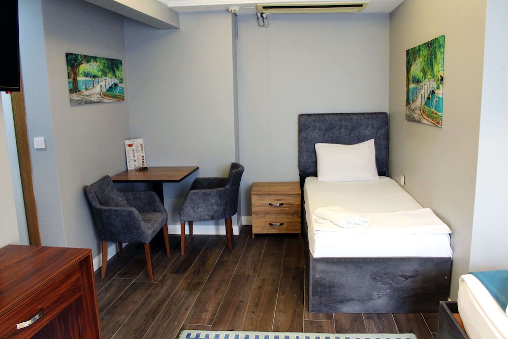 Big Life Otel - Image 19