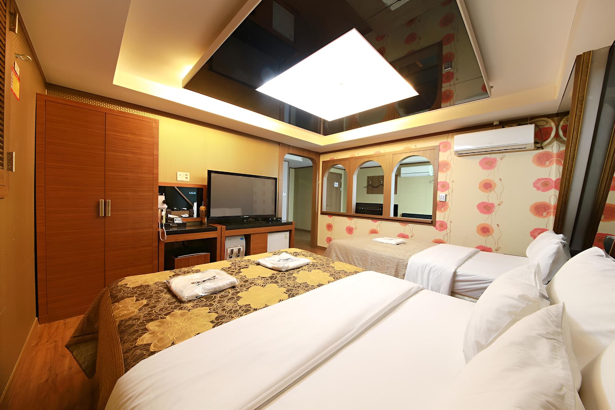 Guri Zenith view 3
