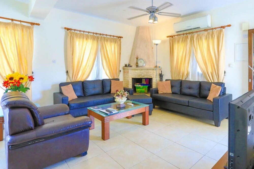 Villa Tsikkos Ena in Argaka