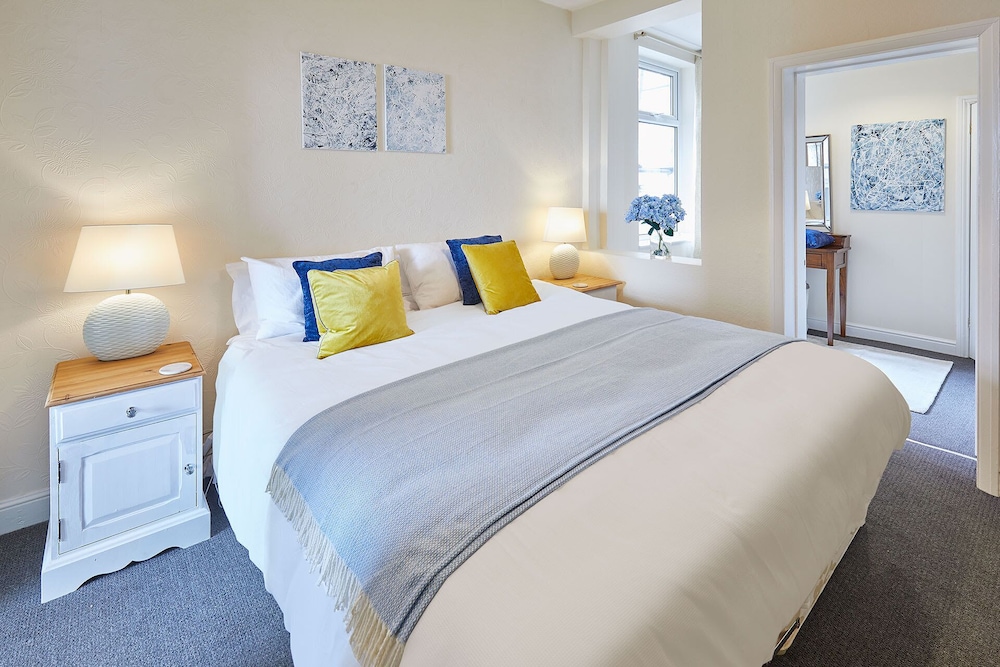 Host Stay Rockpool view 2