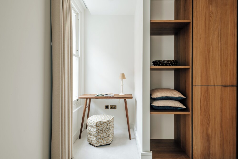 Claridge House by SLO