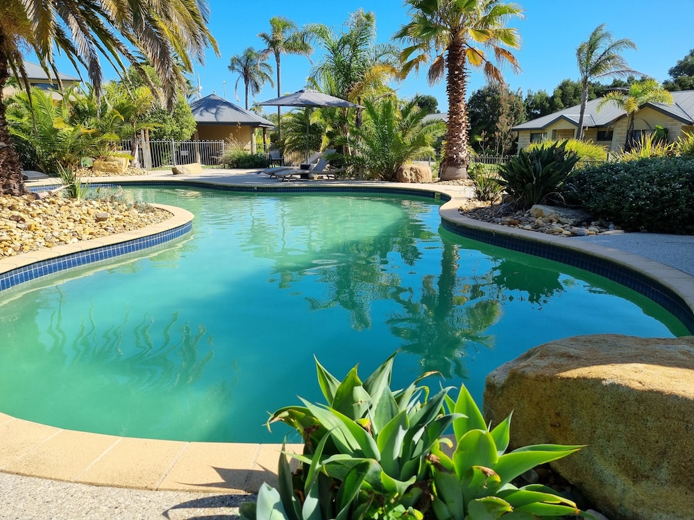 Island Cove Villas