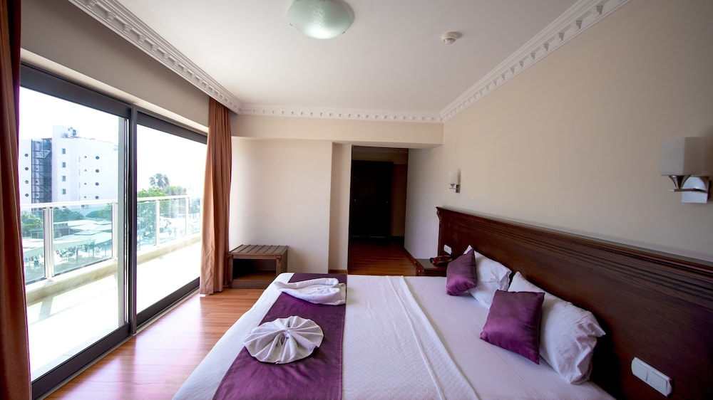 Cihan Turk Otel - Image 13