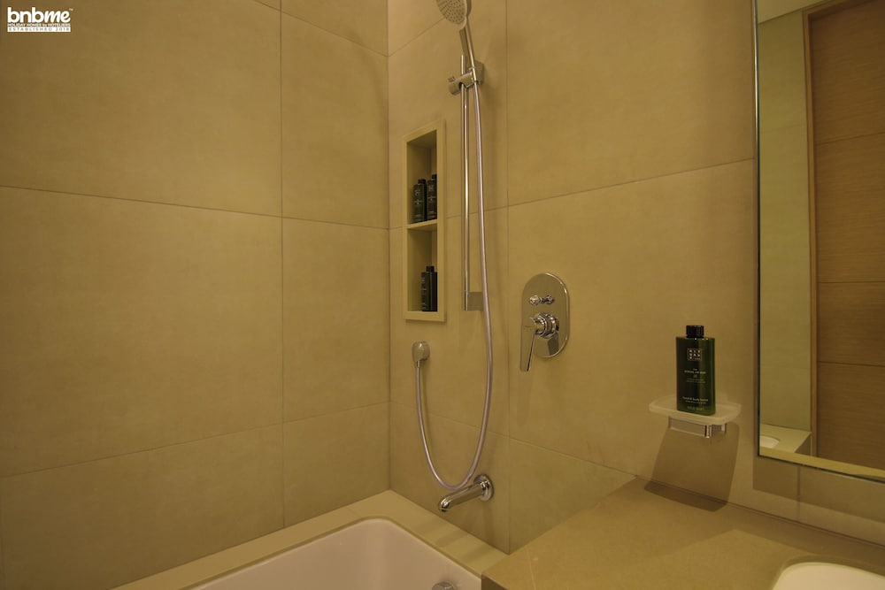1B-Address JBR - 1107 by bnbmehomes